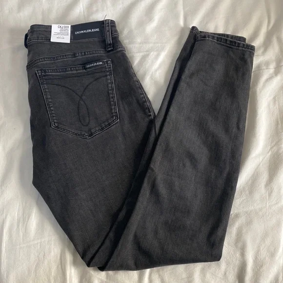 Calvin Klein Jeans - Mid Rise Super Skinny - Grey Jeans - Size 30 × 30 - Picture 2 of 6